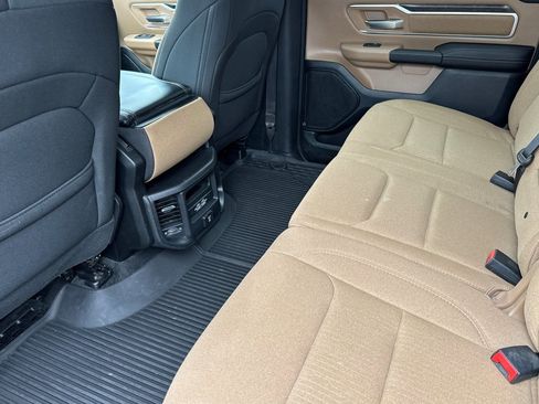 Used 2021 RAM 1500 Big Horn AWD/4WD image 12