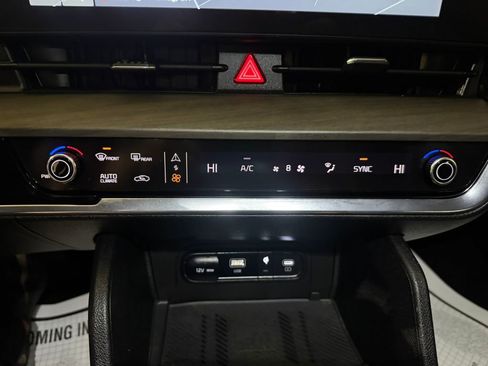 Used 2024 Kia Sportage X-Line w/ X-Line Premium Package image 37