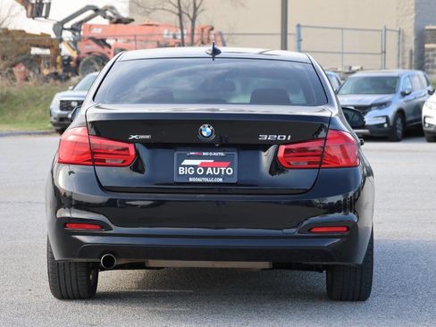 Used 2018 BMW 320i xDrive Sedan image 10