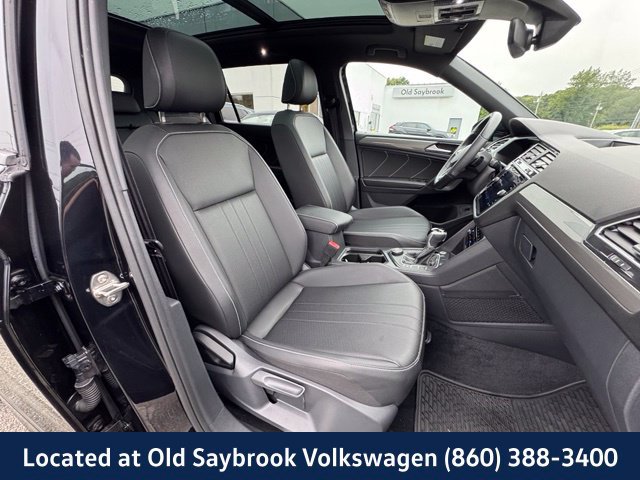 Certified 2024 Volkswagen Tiguan SE R-Line AWD/4WD image 28