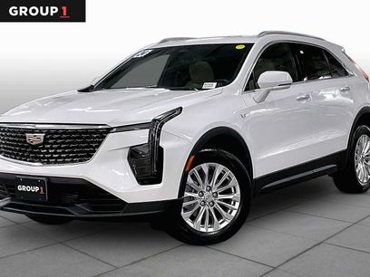 Used 2024 Cadillac XT4 Luxury w/ Cold Weather Package