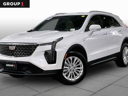 Used 2024 Cadillac XT4 Luxury w/ Cold Weather Package AWD/4WD image 1
