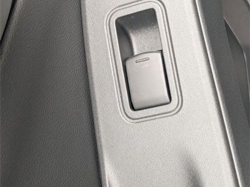 New 2026 Nissan Frontier SV image 25