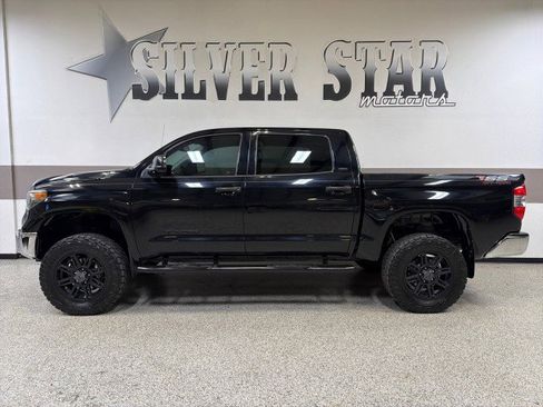 Used 2019 Toyota Tundra SR5 w/ SR5 Upgrade Package image 5