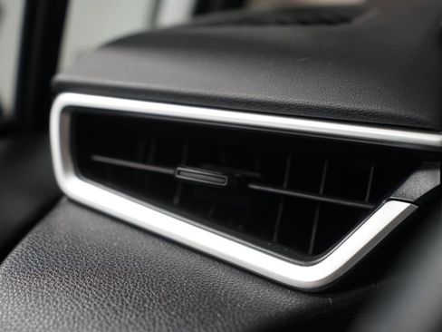 Certified 2024 Toyota Corolla LE image 23