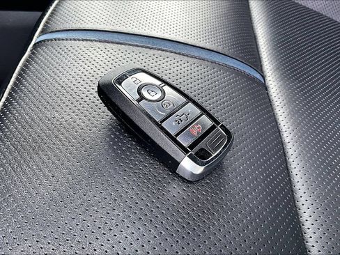 Used 2024 Ford F150 Platinum AWD/4WD image 36