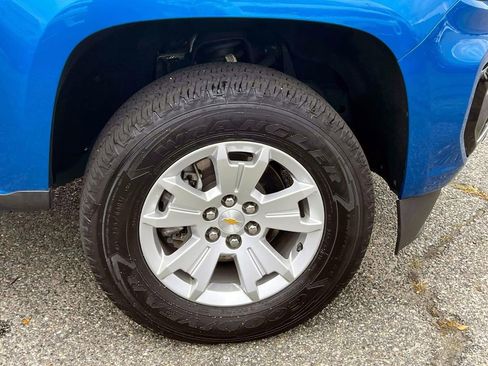 Used 2022 Chevrolet Colorado LT w/ LT Convenience Package image 10