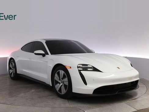 Used 2023 Porsche Taycan RWD image 13