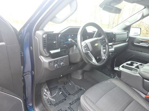 Used 2023 Chevrolet Silverado 1500 LT AWD/4WD image 21