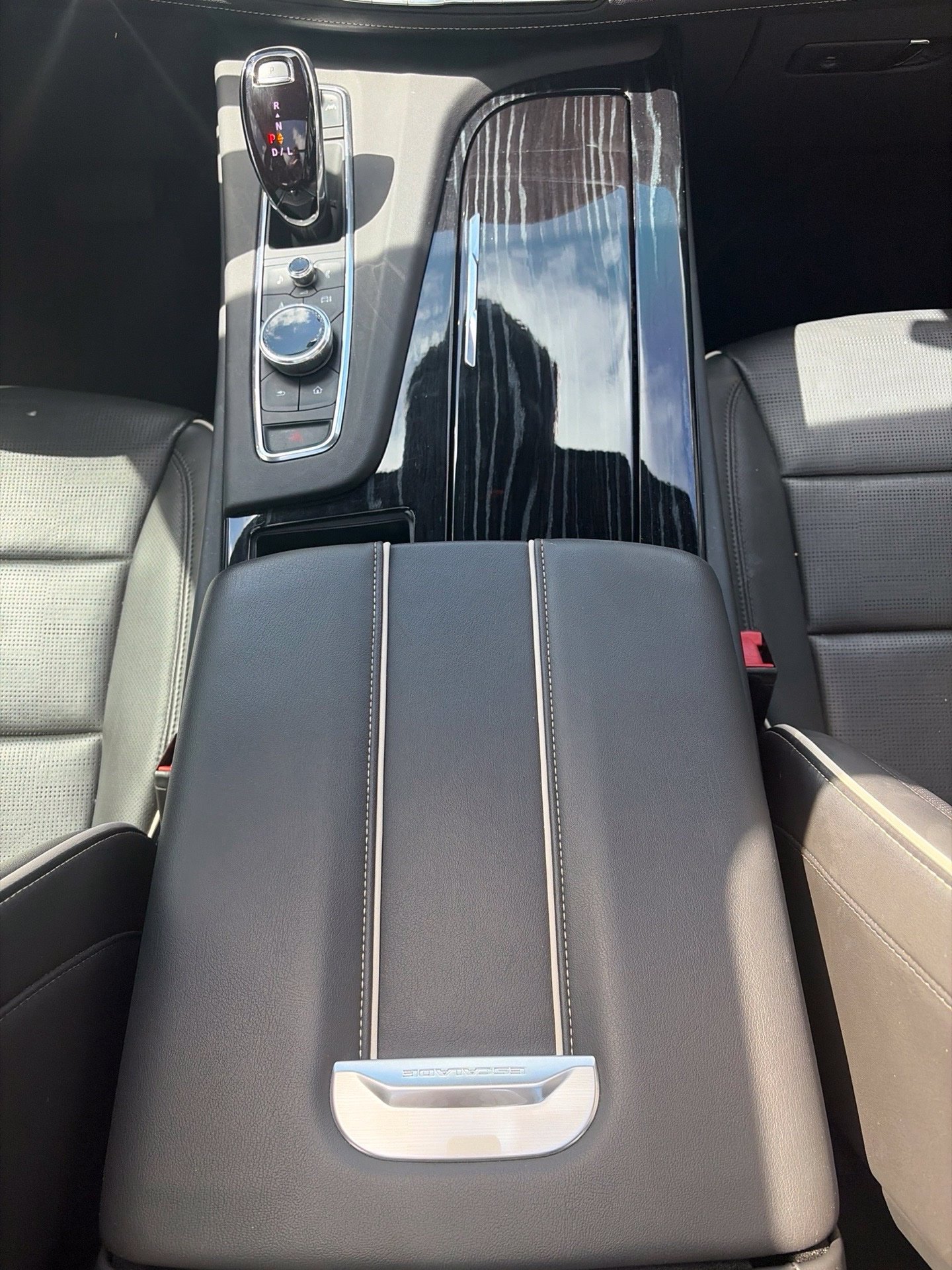 Used 2022 Cadillac Escalade ESV Sport w/ Touring Package AWD/4WD image 14