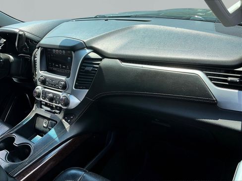 Used 2018 GMC Yukon SLT AWD/4WD image 27
