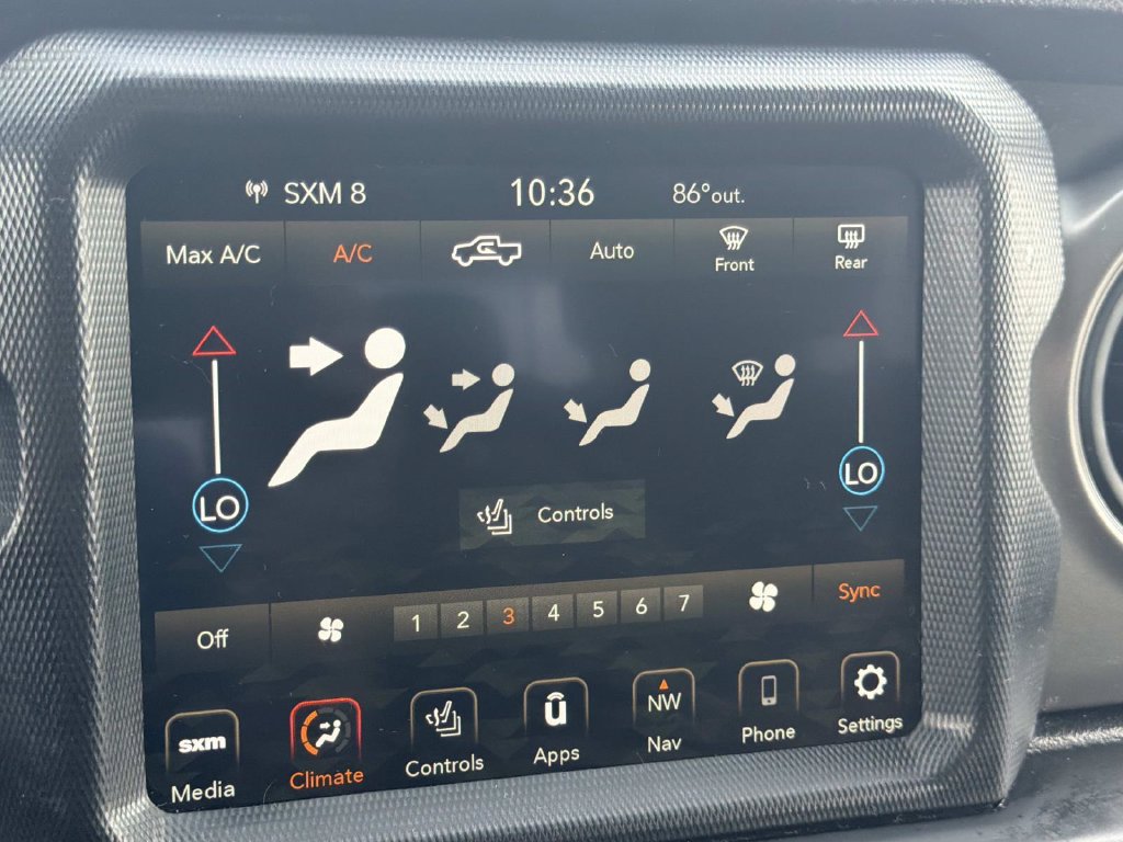 Used 2022 Jeep Gladiator Sport AWD/4WD image 24