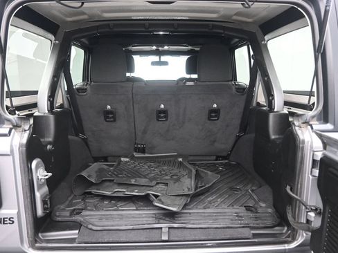 Used 2021 Jeep Wrangler Unlimited Sport AWD/4WD image 26