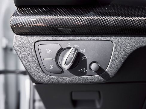 Used 2024 Audi SQ5 Premium Plus image 55