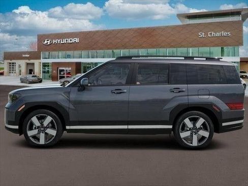 Certified 2026 Hyundai Santa Fe Limited AWD/4WD image 3