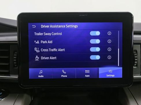 Used 2023 Ford Explorer XLT w/ Equipment Group 202A AWD/4WD image 24