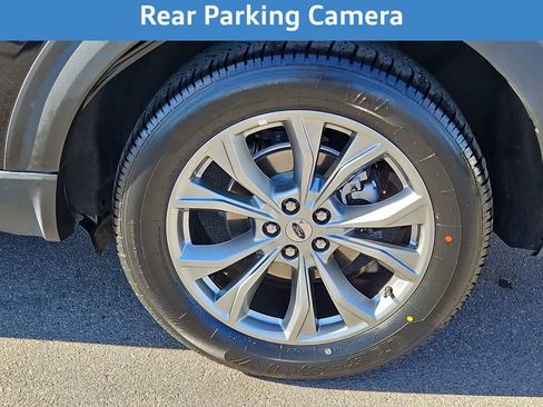 Used 2024 Ford Explorer Limited image 16