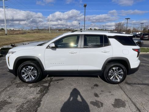New 2026 Chevrolet Equinox LT image 4