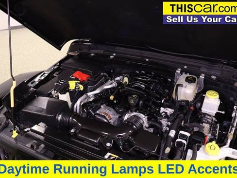 Used 2023 Jeep Gladiator Rubicon w/ LED Lighting Group AWD/4WD image 30