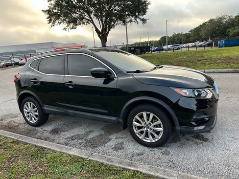 Used 2021 Nissan Rogue Sport SV FWD image 7