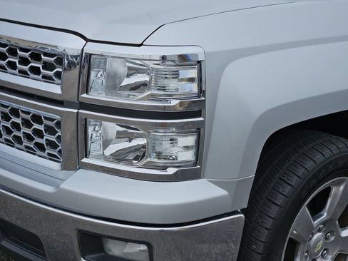 Used 2015 Chevrolet Silverado 1500 LT w/ LT Convenience Package RWD image 8