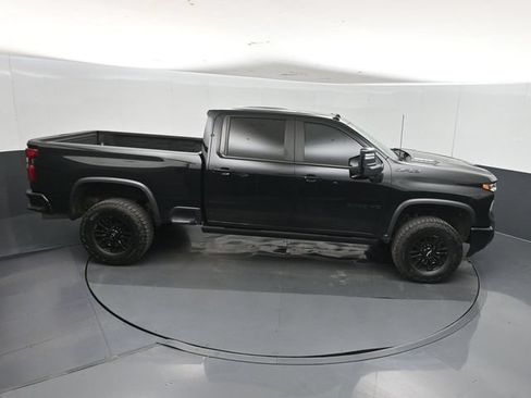 Used 2024 Chevrolet Silverado 2500 ZR2 w/ Technology Package AWD/4WD image 42