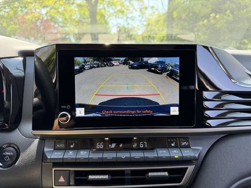 Used 2025 Toyota Camry LE w/ Convenience Package AWD/4WD image 27