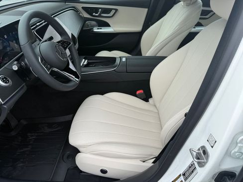 Used 2026 Mercedes-Benz E 350 4MATIC Sedan image 10