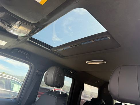 New 2026 Mercedes-Benz G 580 w/ EQ Technology image 18