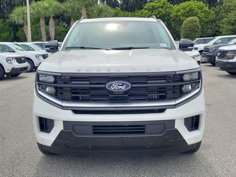 New 2027 Ford Expedition Max Platinum w/ Platinum Ultimate Package AWD/4WD image 2