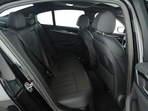 Used 2023 BMW 530i w/ Convenience Package image 14