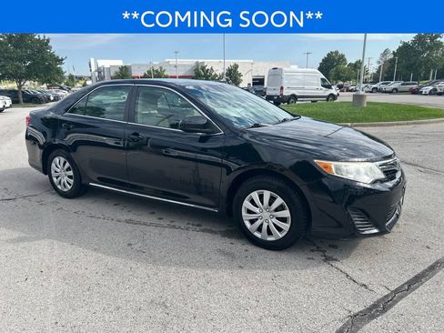 Used 2014 Toyota Camry LE FWD image 4
