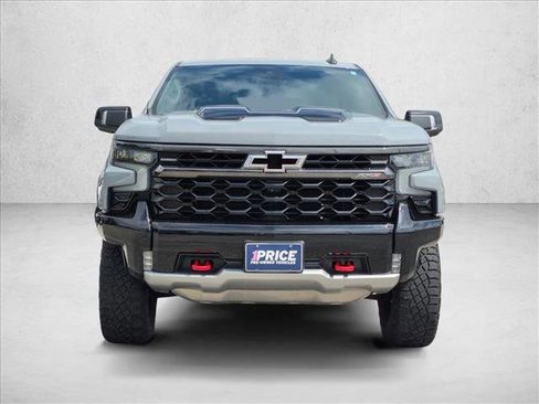 Used 2024 Chevrolet Silverado 1500 ZR2 w/ Technology Package AWD/4WD image 2