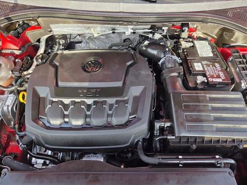 Certified 2024 Volkswagen Tiguan SE R-Line image 22