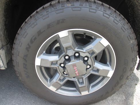 New 2025 GMC Sierra 2500 SLT w/ SLT Premium Package image 34