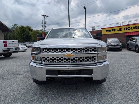 Used 2019 Chevrolet Silverado 2500 W/T AWD/4WD image 2