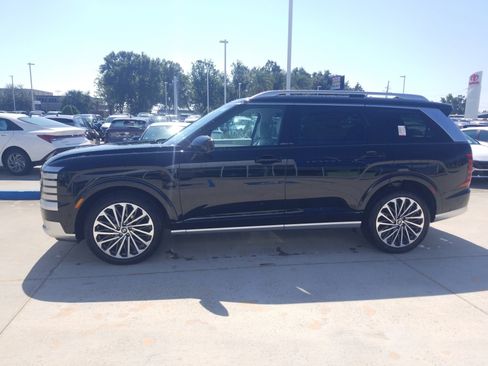 New 2026 Hyundai Palisade Calligraphy FWD image 4