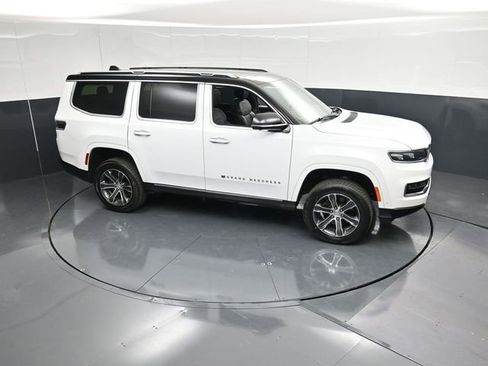 Used 2023 Jeep Grand Wagoneer 4WD image 51