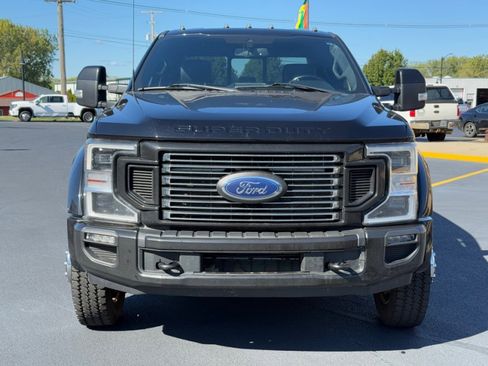 Used 2022 Ford F450 Lariat w/ FX4 Off-Road Package image 3
