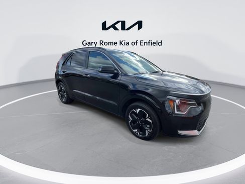 Certified 2023 Kia Niro Wind w/ Wind Preserve Package image 2
