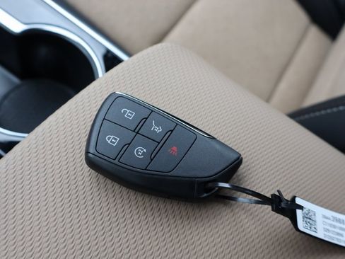 New 2026 Chevrolet Equinox ACTIV image 32