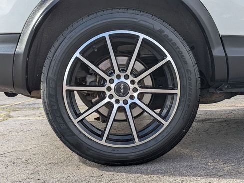 Used 2018 Nissan Rogue Sport S AWD/4WD image 12