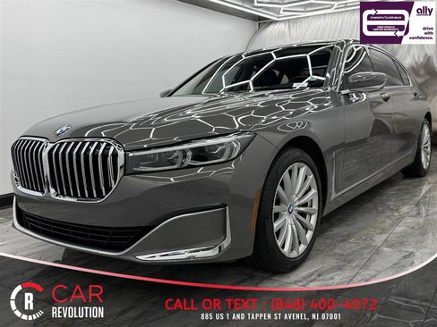 Used 2020 BMW 740i RWD image 3