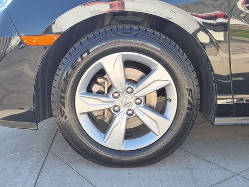 Used 2018 Honda Odyssey EX-L image 12