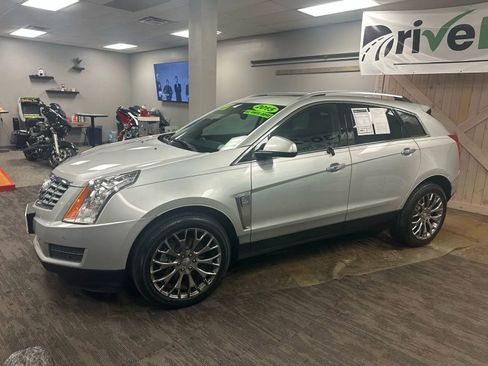 Used 2015 Cadillac SRX Luxury w/ Driver Awareness Package image 4