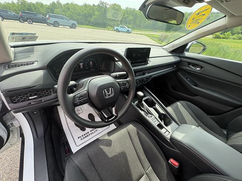 Used 2024 Honda Accord EX image 30