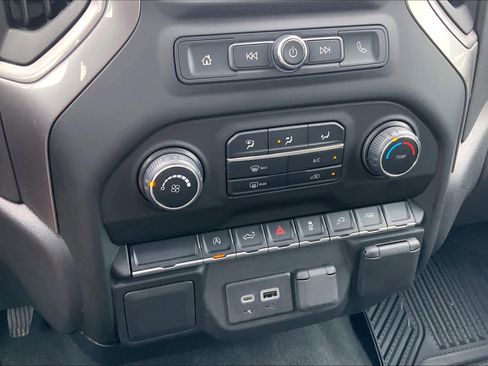 Used 2021 Chevrolet Silverado 1500 Custom RWD image 32