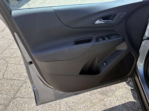 Certified 2024 Chevrolet Equinox RS FWD image 14