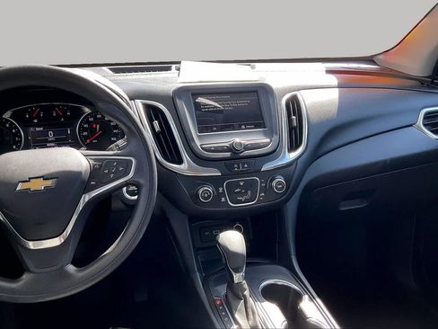 Used 2022 Chevrolet Equinox LT FWD image 7