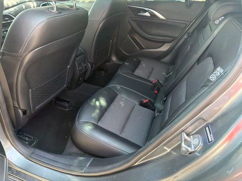 Used 2018 INFINITI QX30 FWD image 8